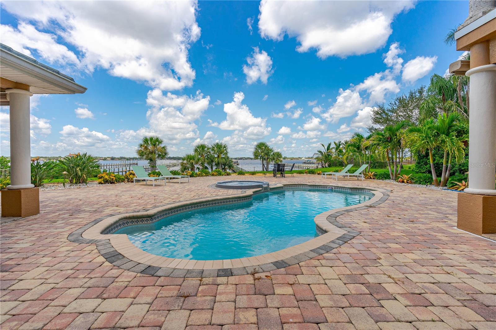 COQUINA SHORES - Residential