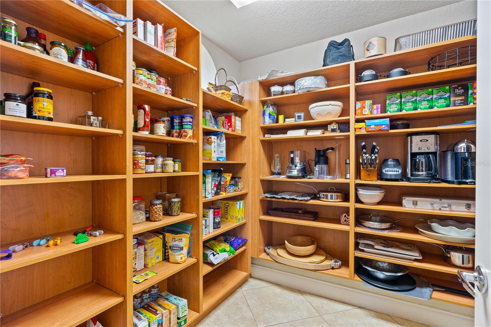 COQUINA SHORES - Residential