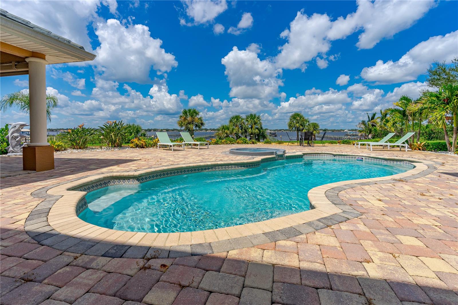 COQUINA SHORES - Residential