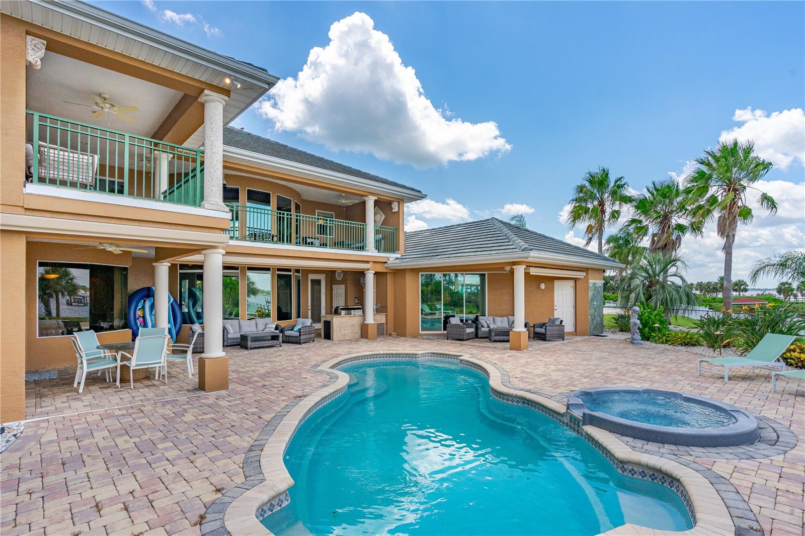 COQUINA SHORES - Residential