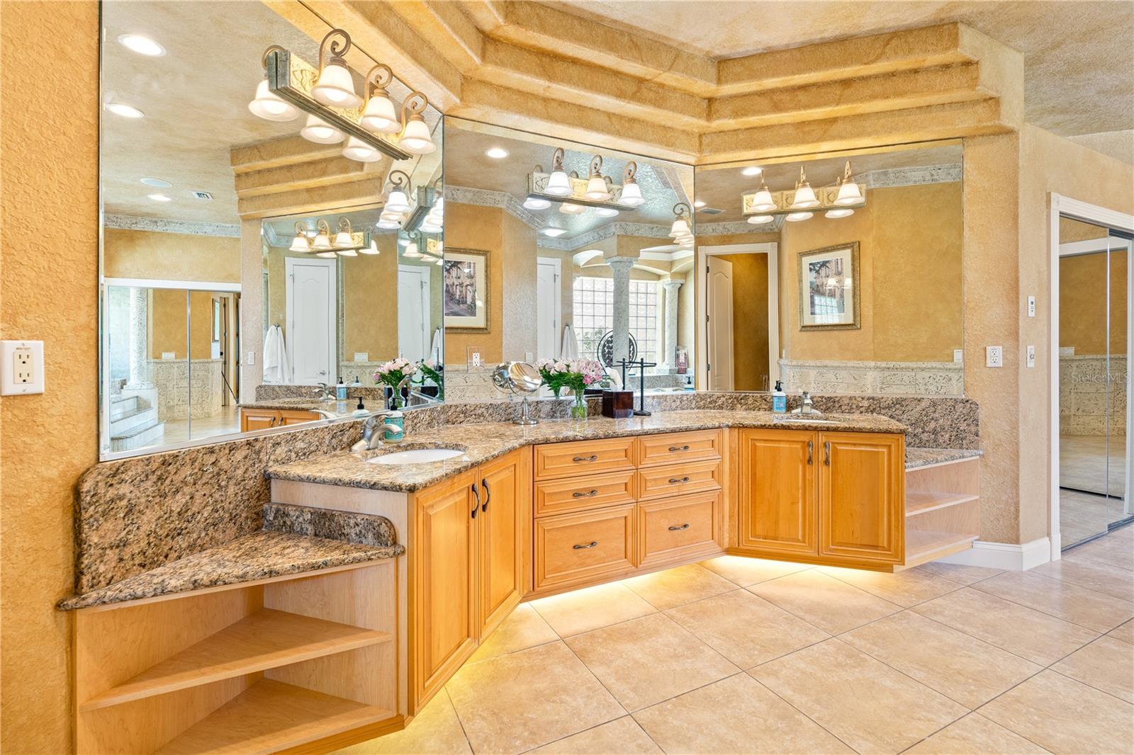 COQUINA SHORES - Residential