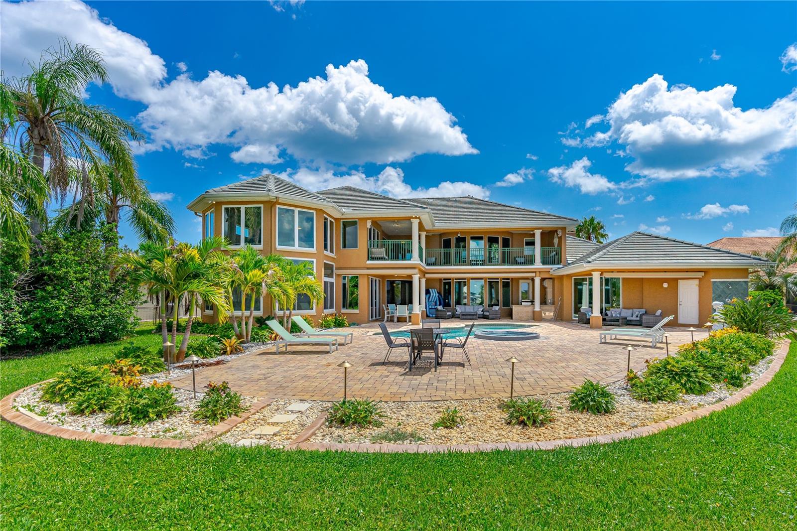 COQUINA SHORES - Residential