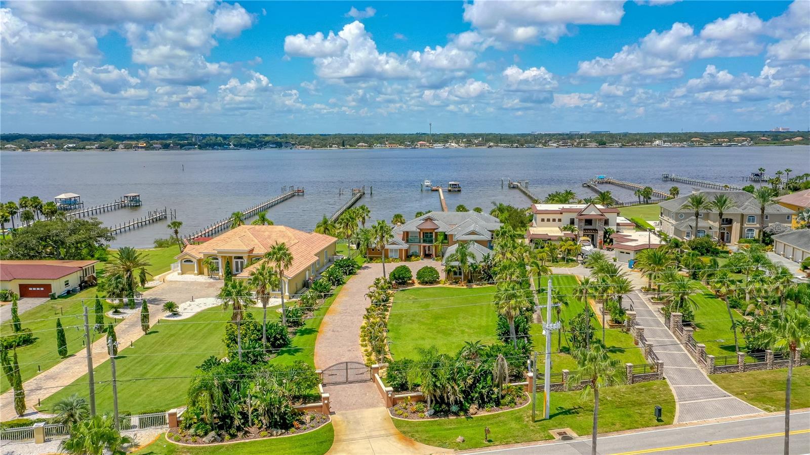 COQUINA SHORES - Residential