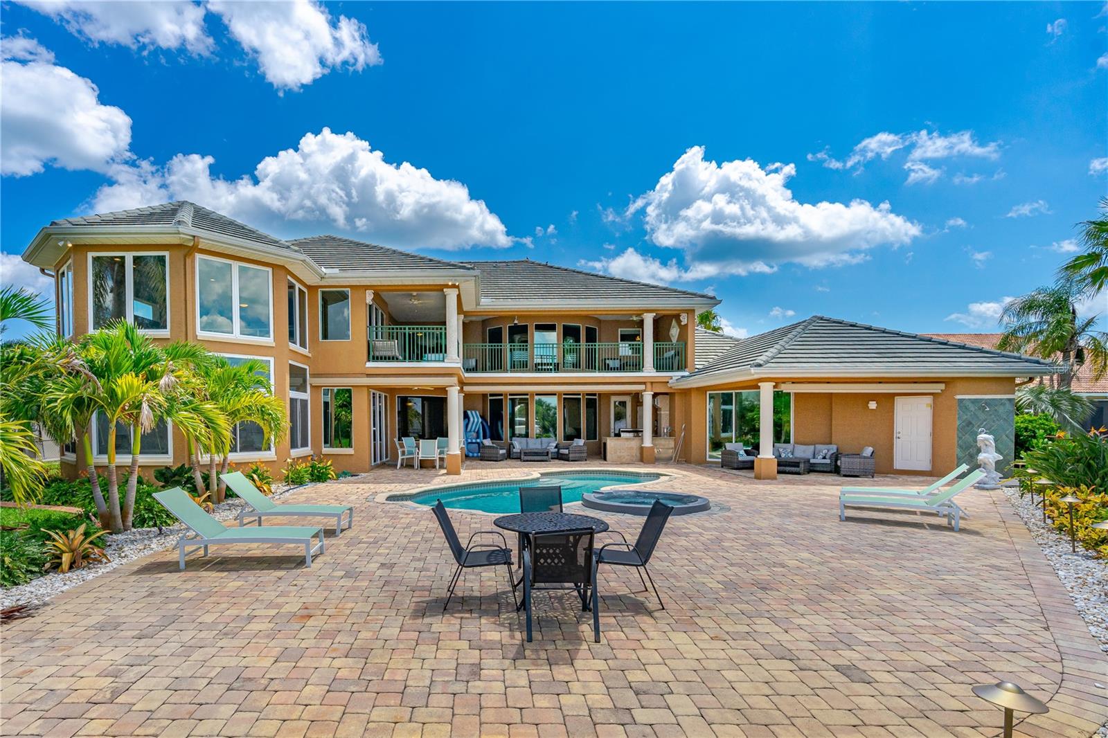 COQUINA SHORES - Residential