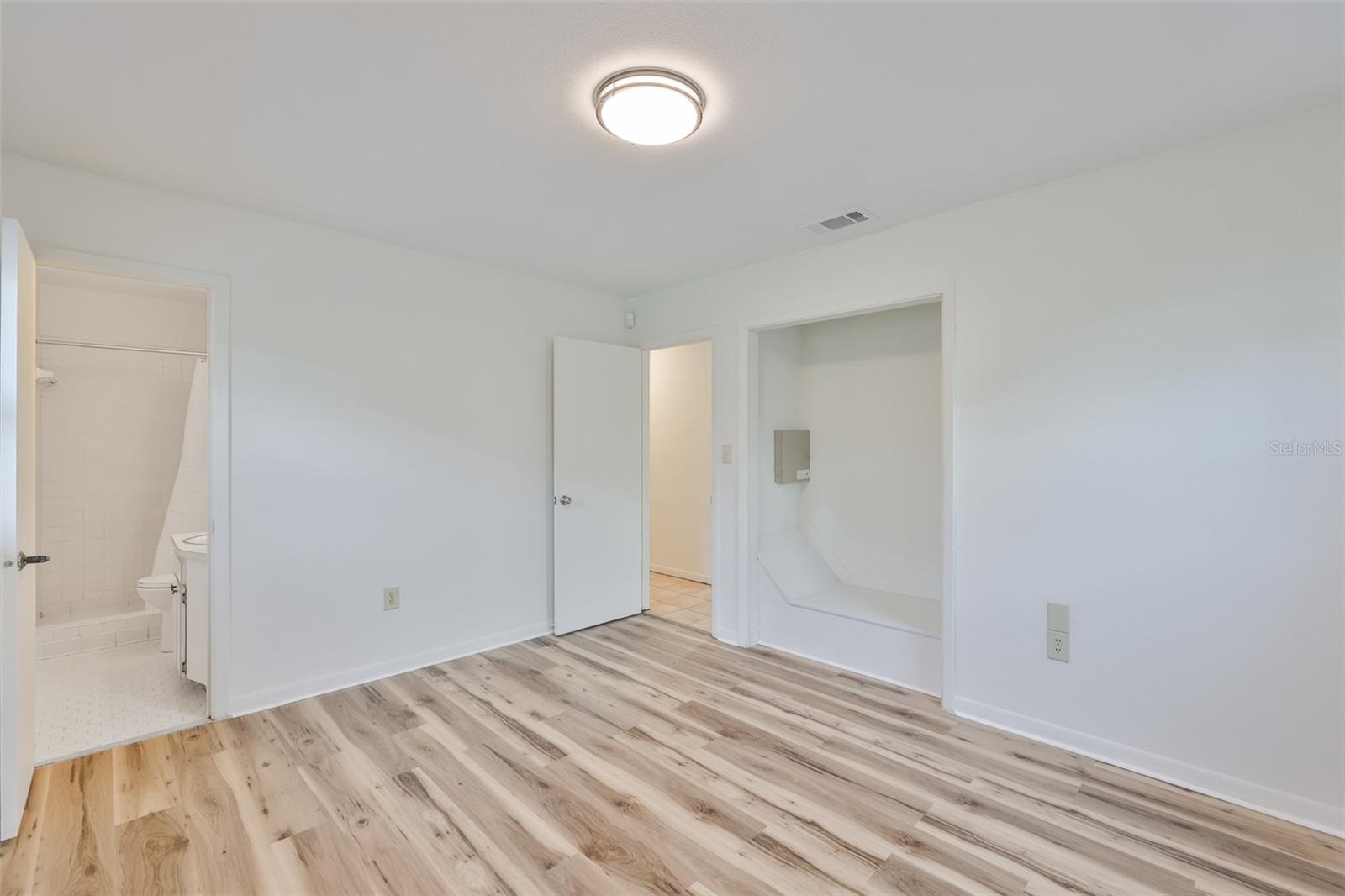 ARIANA ESTATES - Residential