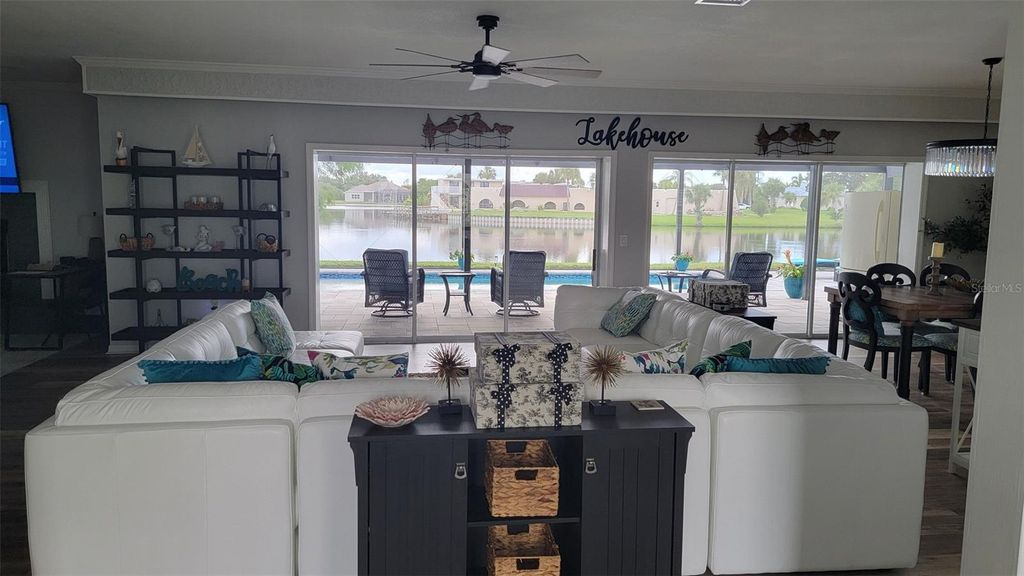 Photo of 11597 SW Dallas Drive S, Lake Suzy, FL 34269 (MLS # A4665352)