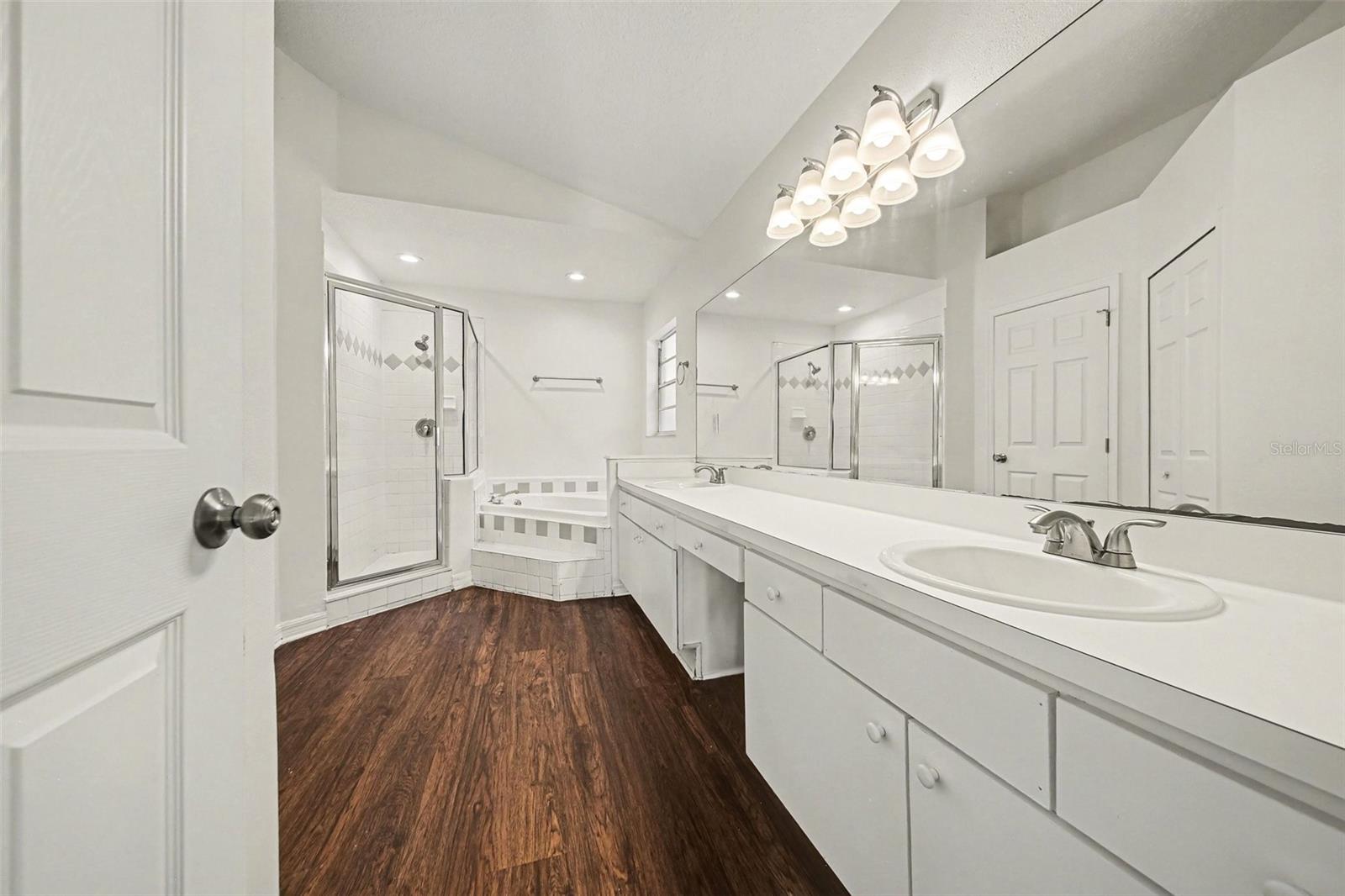 SILVER GLEN PH 01 VILLAGE 02 - Residential