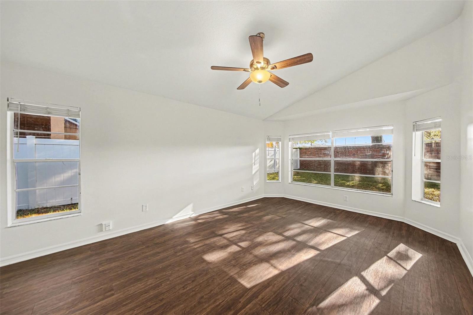 SILVER GLEN PH 01 VILLAGE 02 - Residential