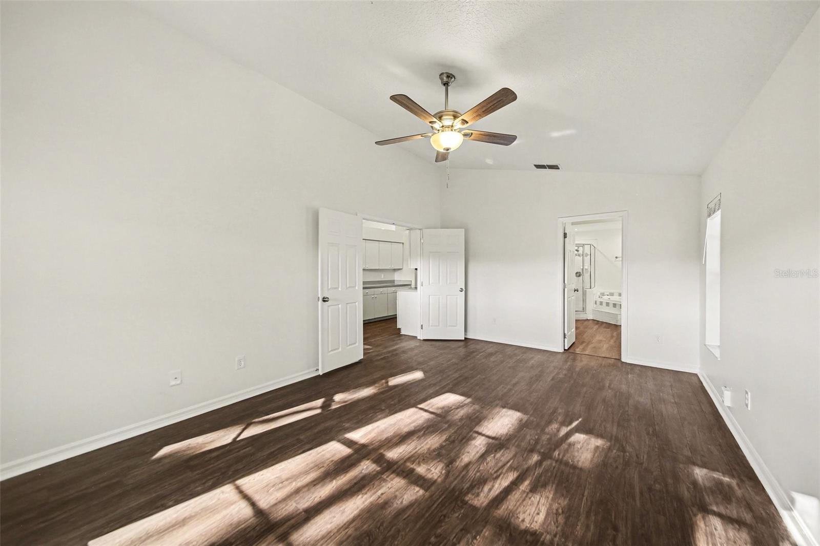 SILVER GLEN PH 01 VILLAGE 02 - Residential