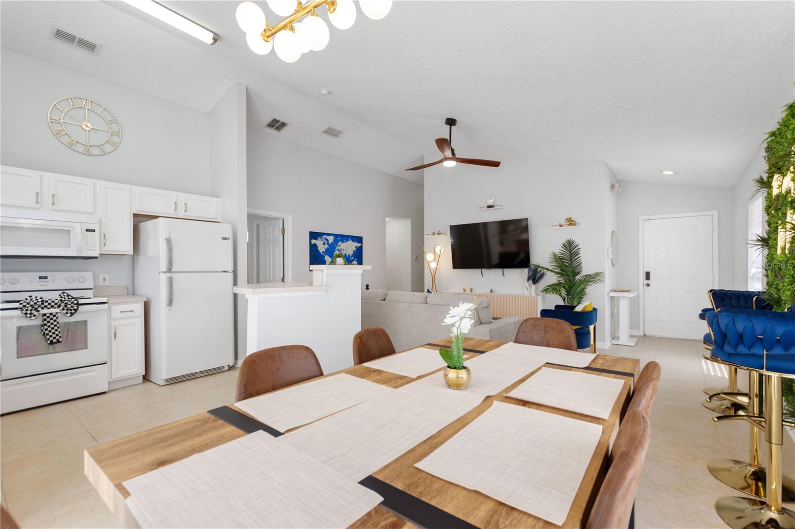 KOKOMO BAY PH 01 - Residential Lease