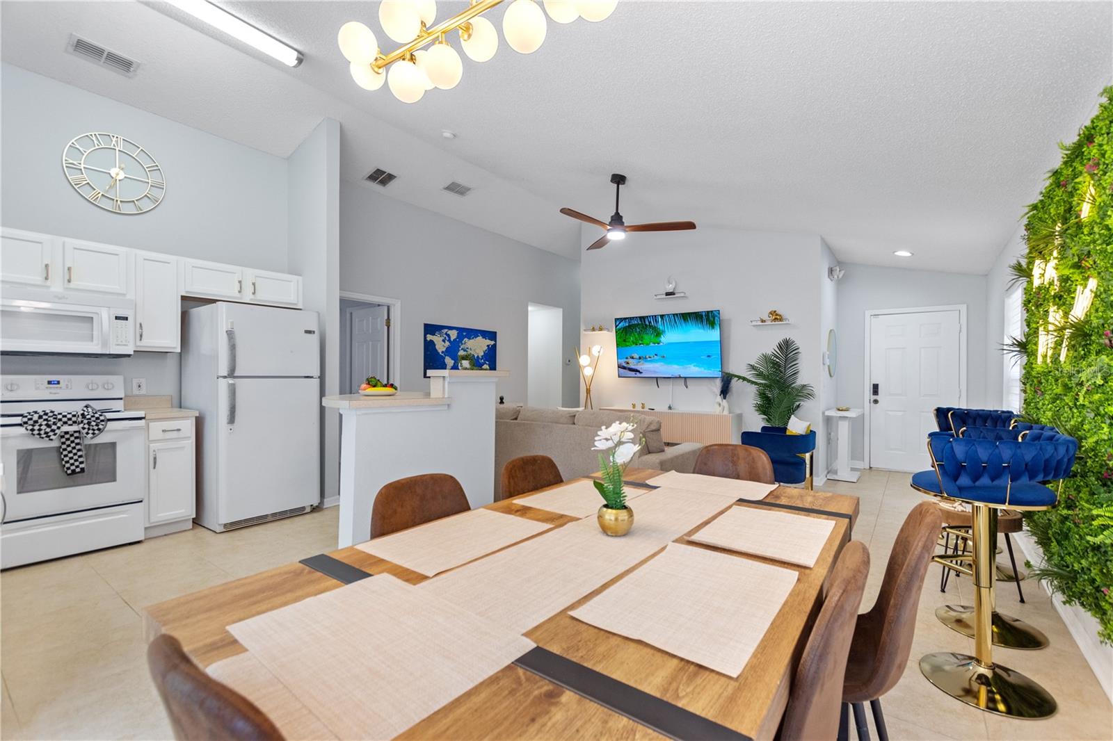 KOKOMO BAY PH 01 - Residential Lease