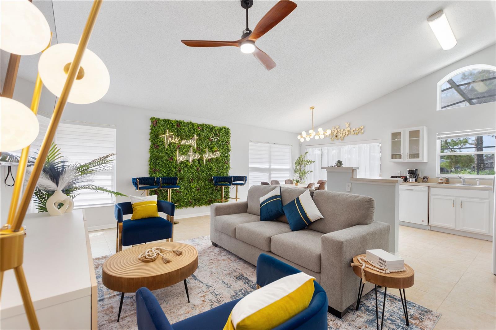 KOKOMO BAY PH 01 - Residential Lease