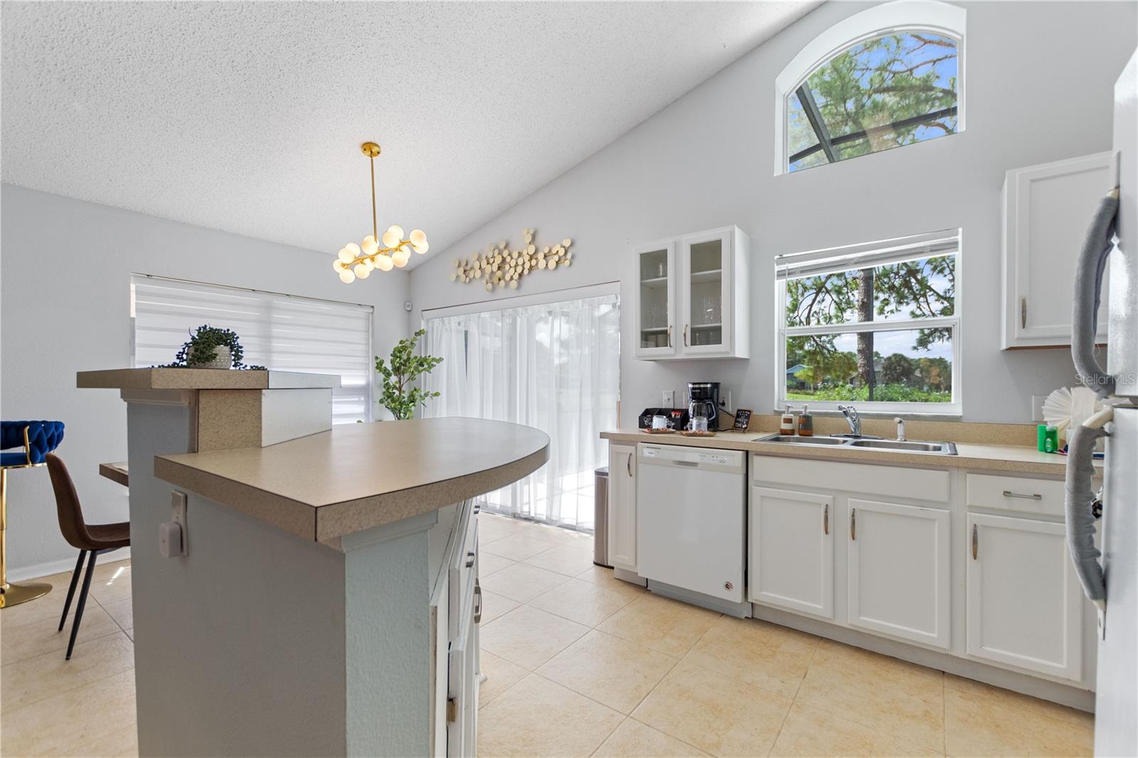 KOKOMO BAY PH 01 - Residential Lease