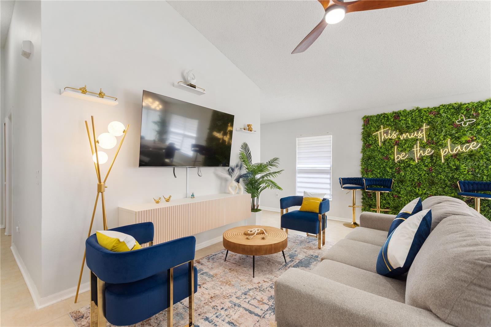 KOKOMO BAY PH 01 - Residential Lease