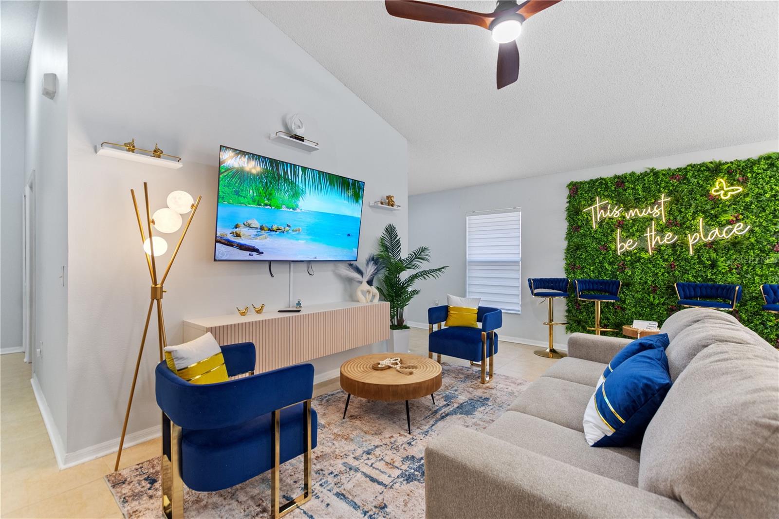 KOKOMO BAY PH 01 - Residential Lease