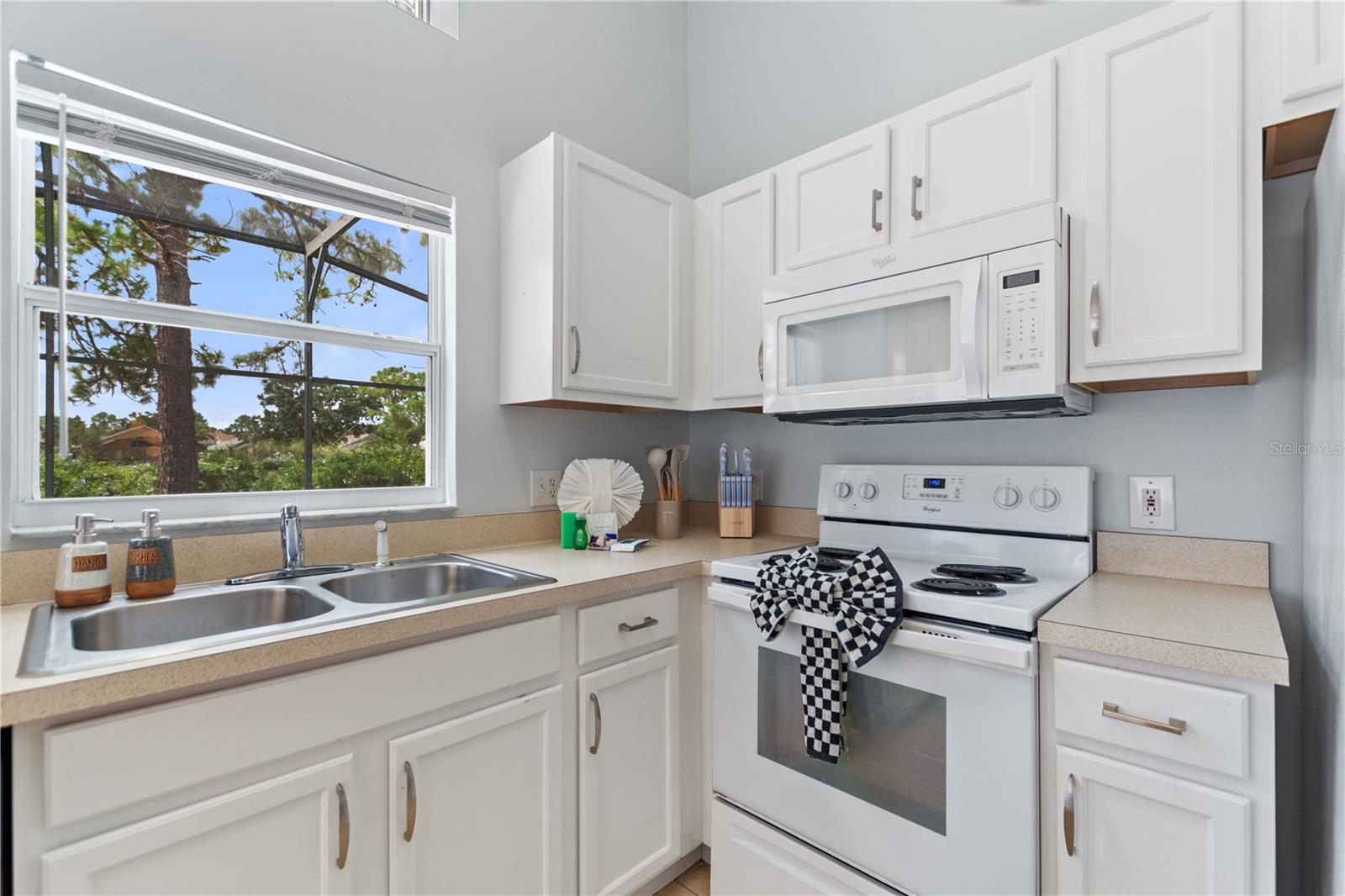 KOKOMO BAY PH 01 - Residential Lease