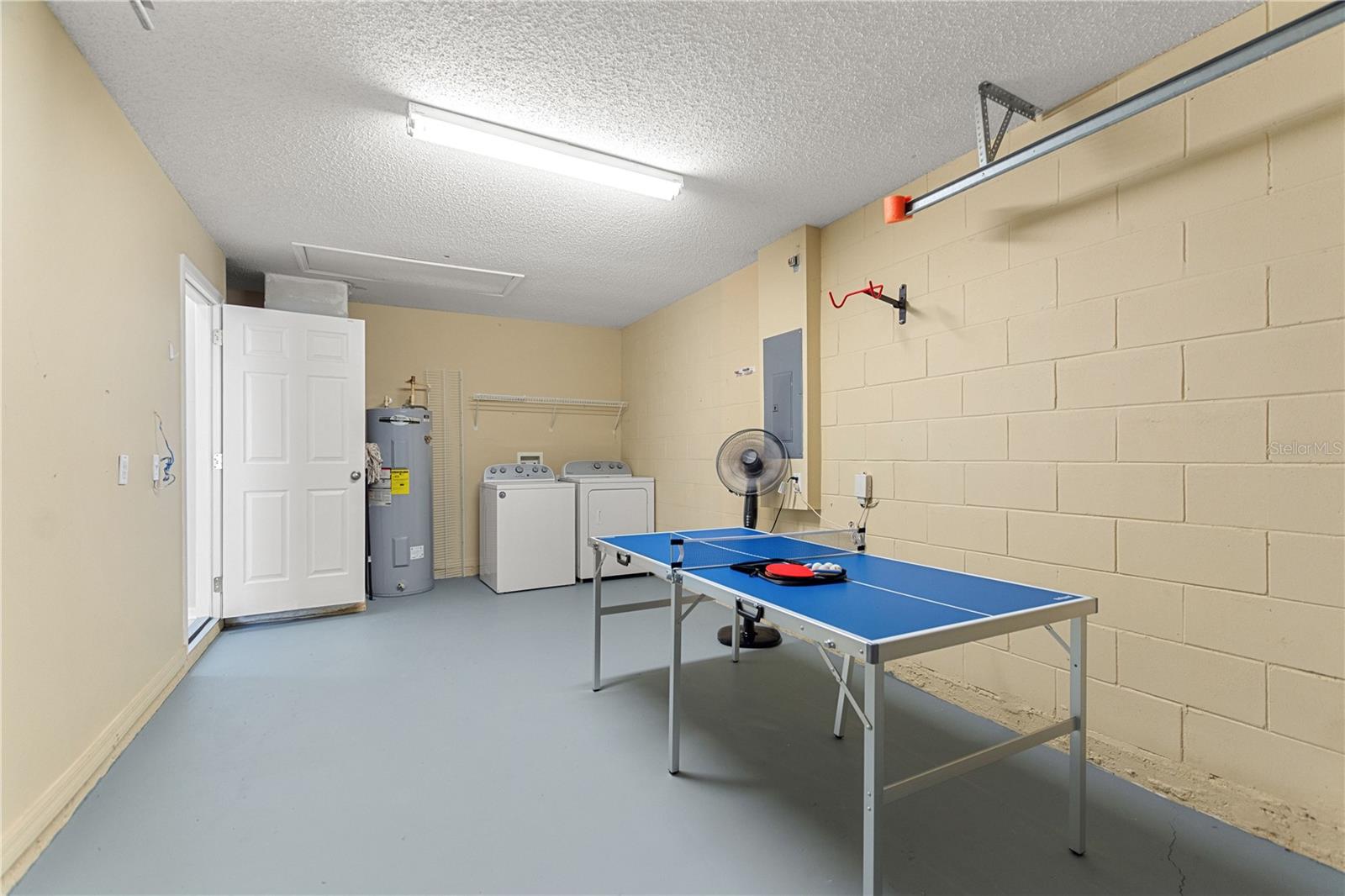 KOKOMO BAY PH 01 - Residential Lease