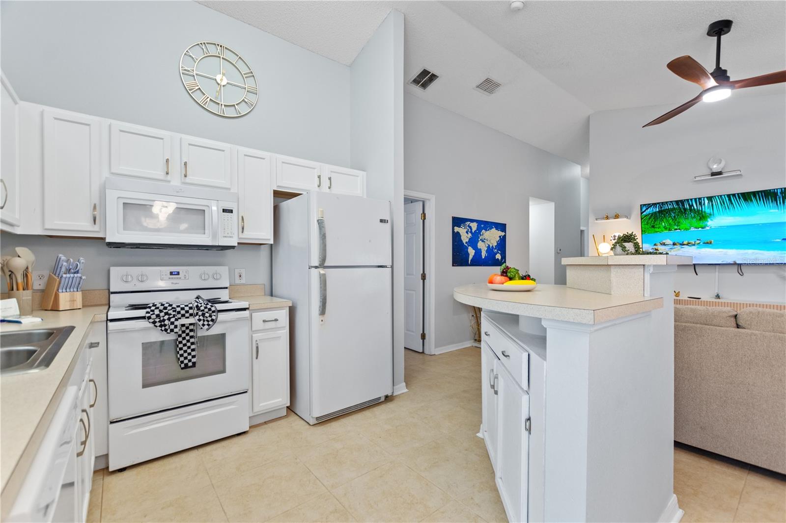 KOKOMO BAY PH 01 - Residential Lease