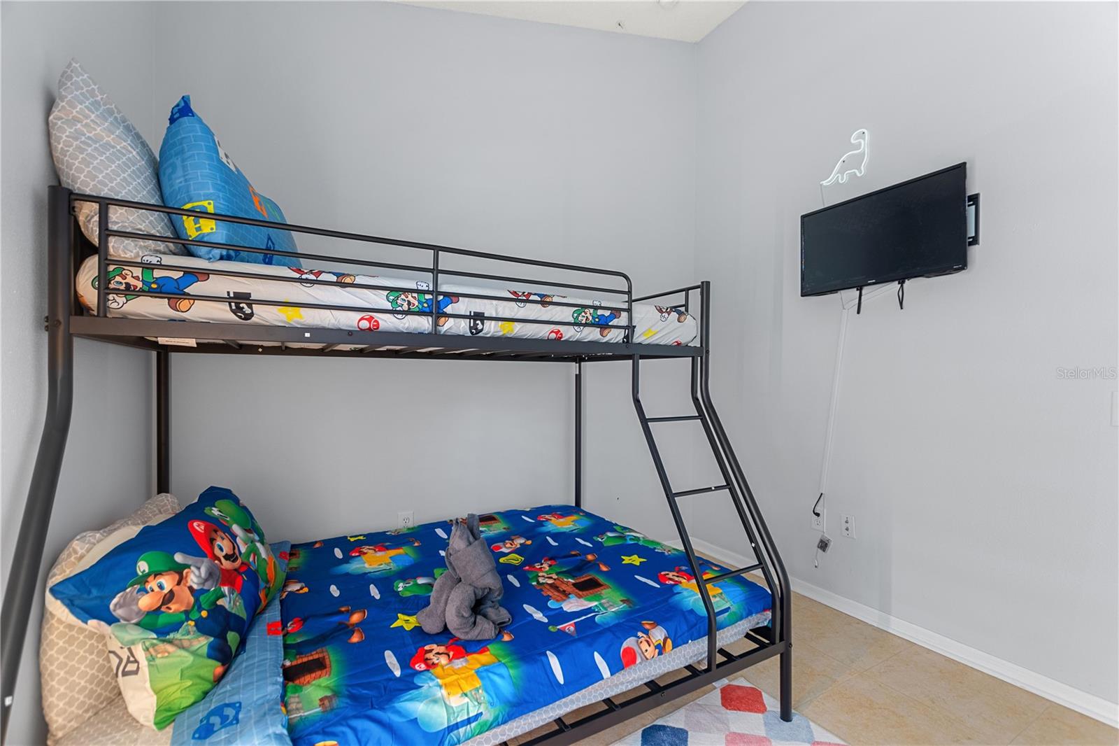 KOKOMO BAY PH 01 - Residential Lease