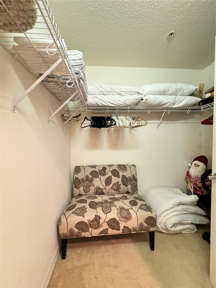 PALMA SOLA TRACE CONDO OR2185/736 - Residential