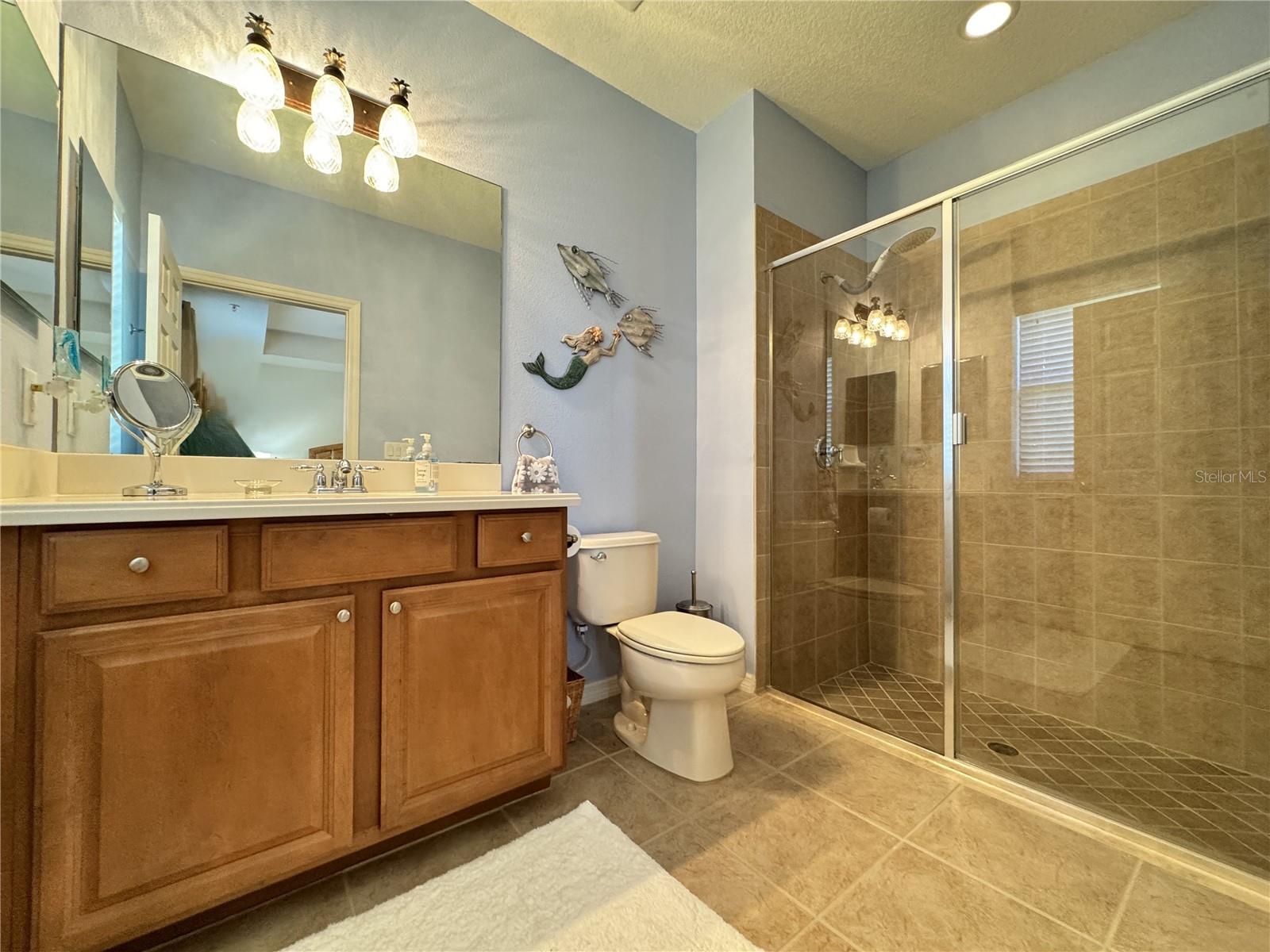 PALMA SOLA TRACE CONDO OR2185/736 - Residential