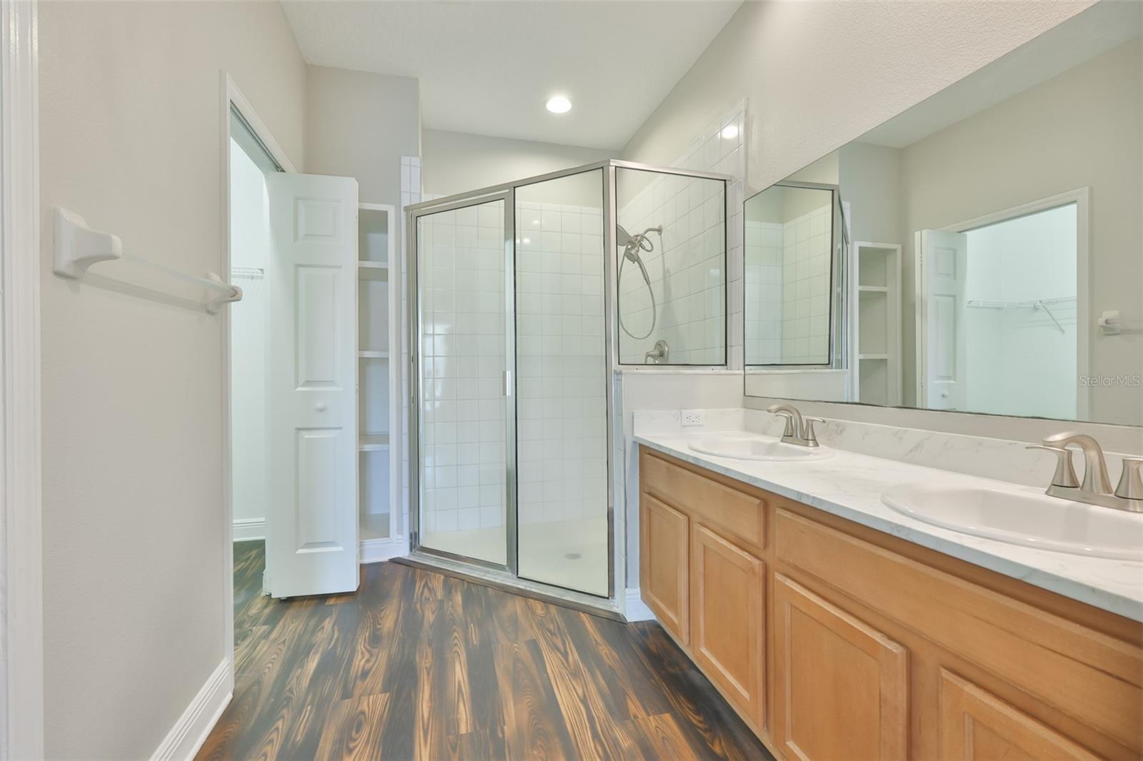 ESTATES AT PARSONS POINTE - Residential