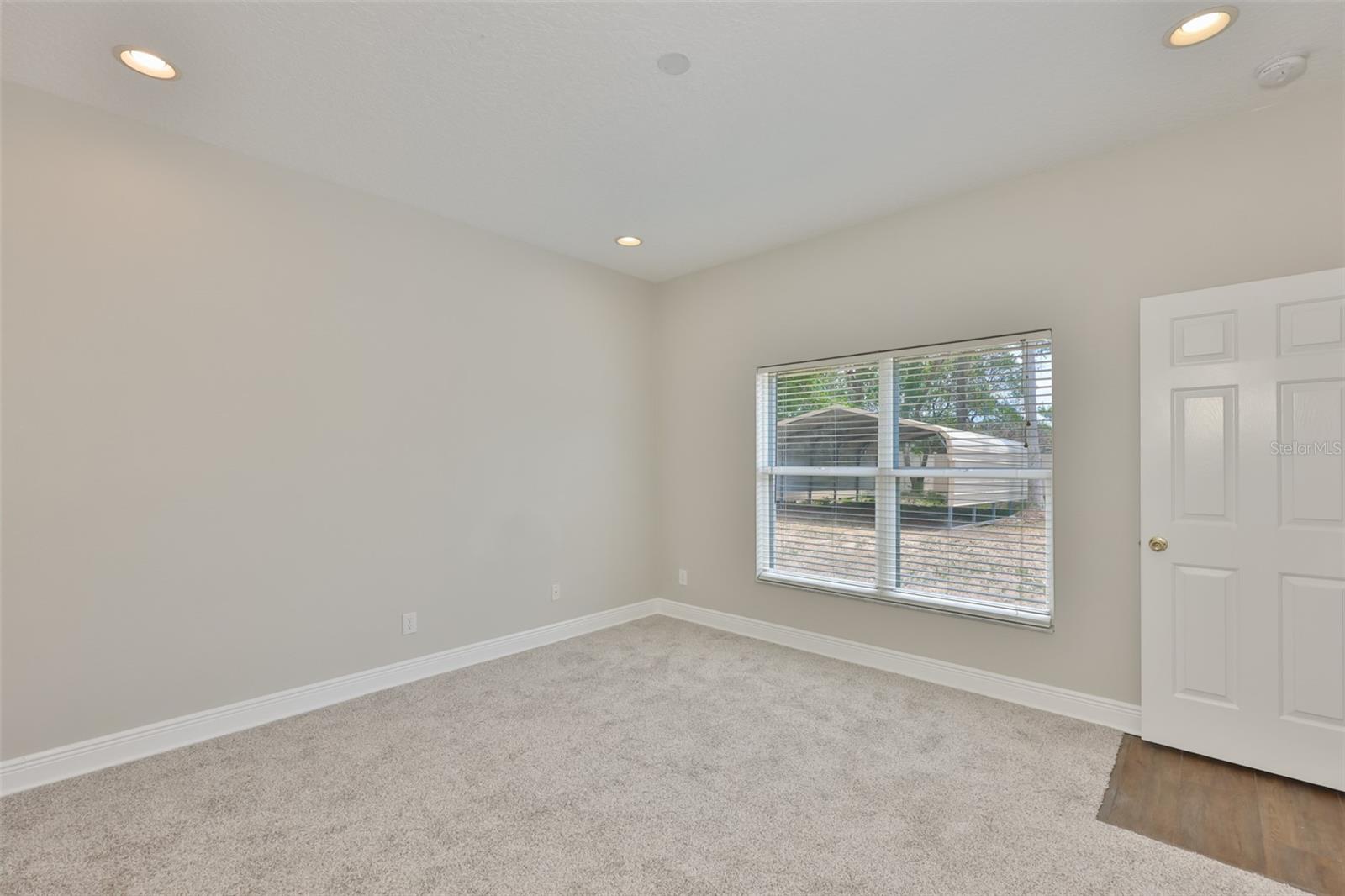 ESTATES AT PARSONS POINTE - Residential