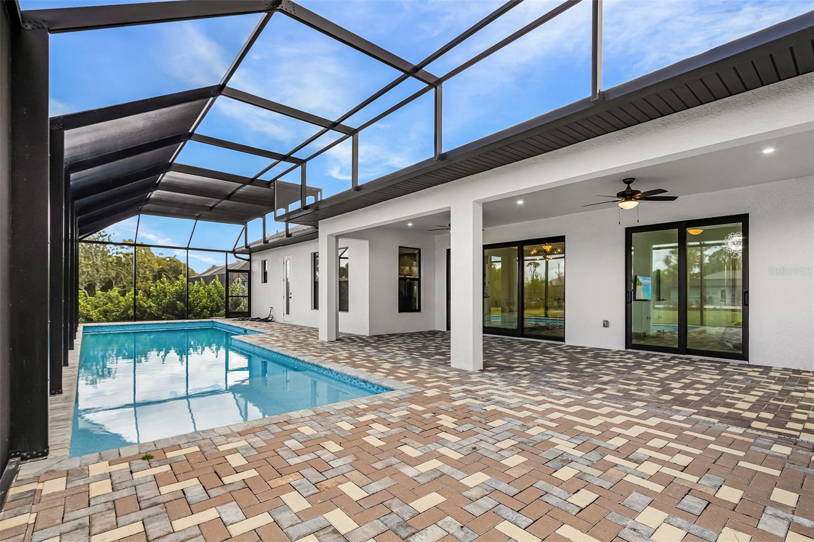 ROTONDA WEST LONG MEADOW - Residential