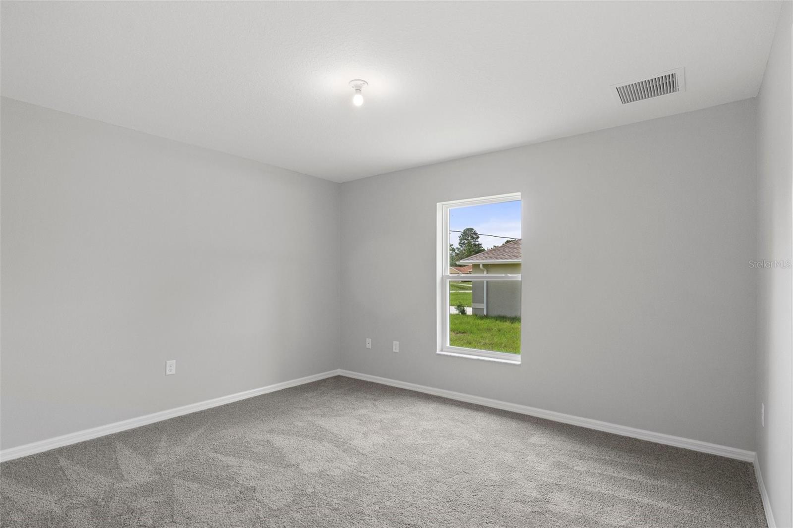 ROYAL HIGHLANDS - Residential