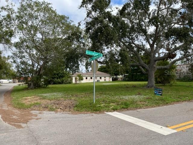 PINE SHORES ESTATE - Commercial Sale