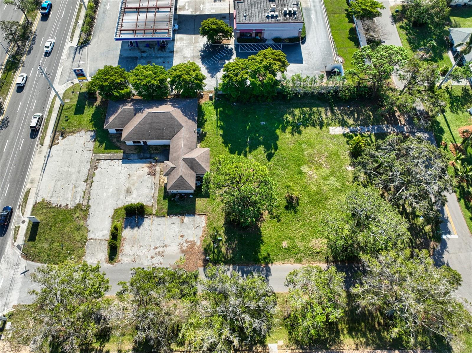 6200 S TAMIAMI TRAIL