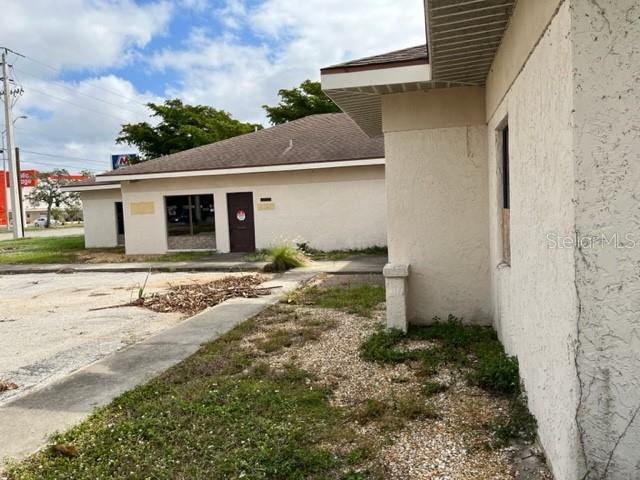 PINE SHORES ESTATE - Commercial Sale