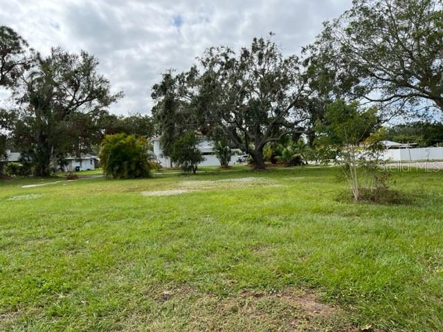 PINE SHORES ESTATE - Commercial Sale