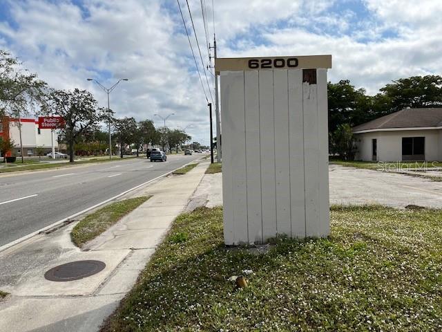 PINE SHORES ESTATE - Commercial Sale