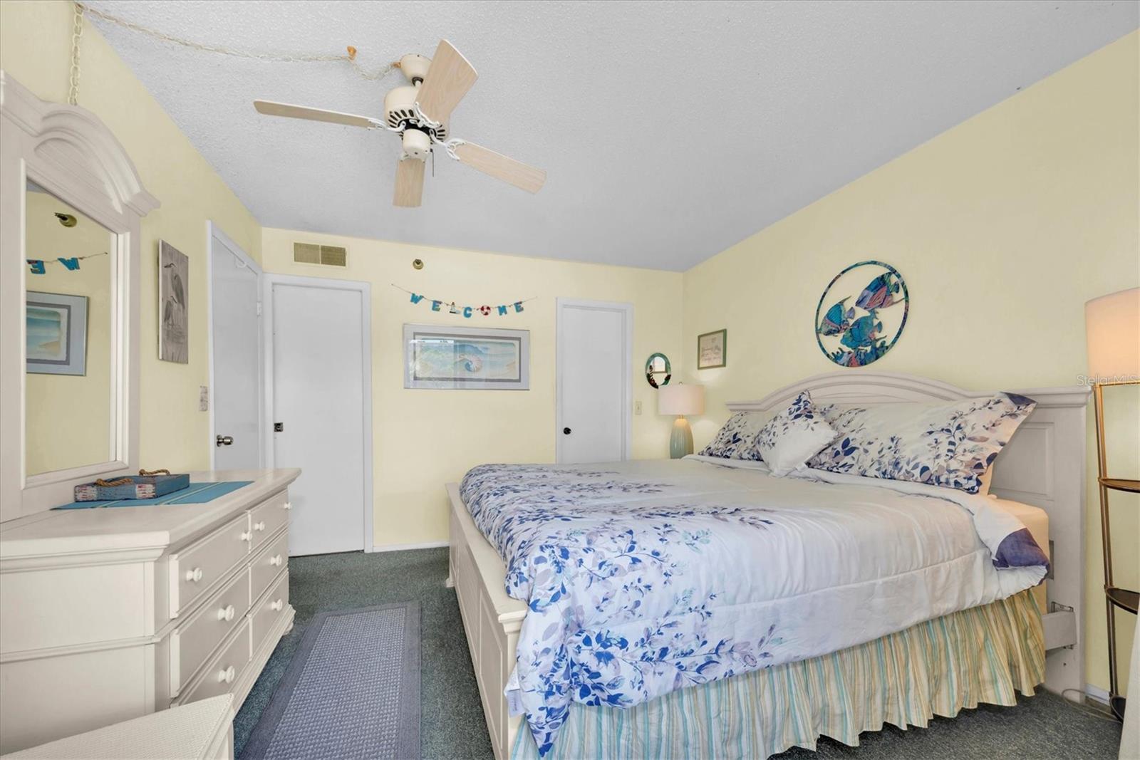 CHATEAUX CONDO - Residential