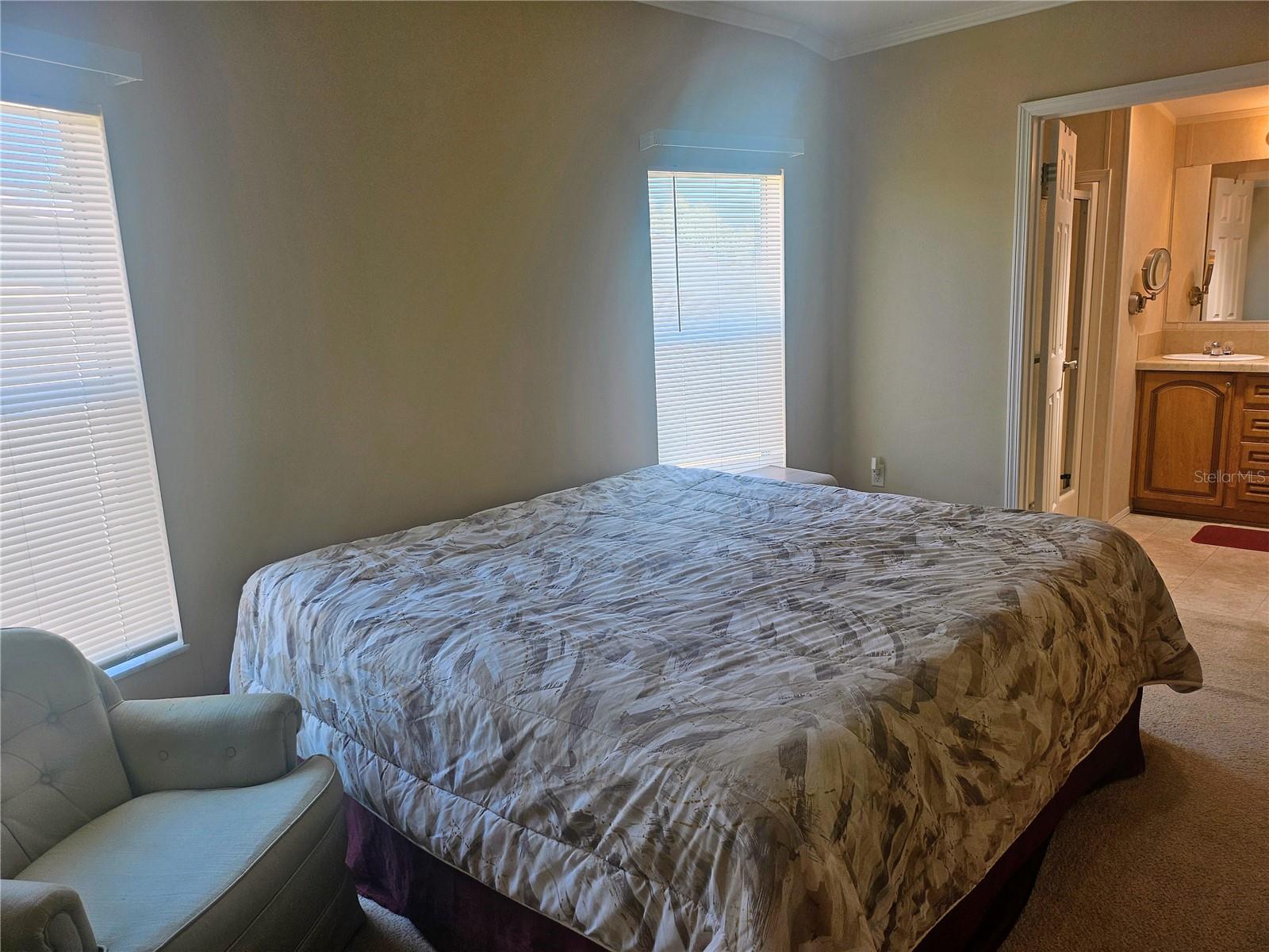 OAKWOOD MANOR - Residential