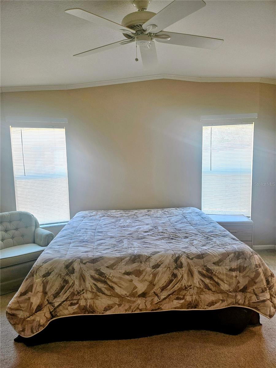 OAKWOOD MANOR - Residential