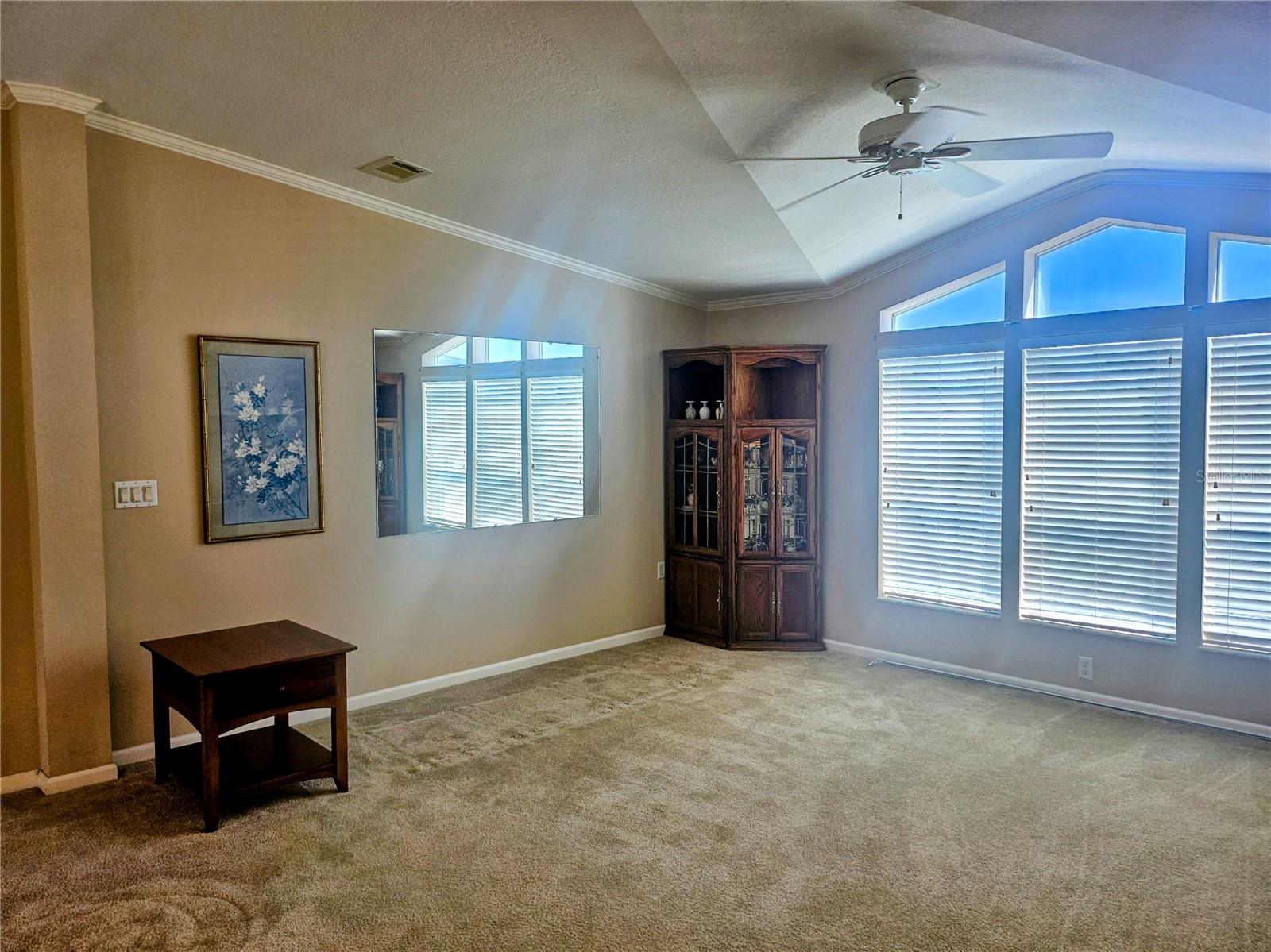 OAKWOOD MANOR - Residential