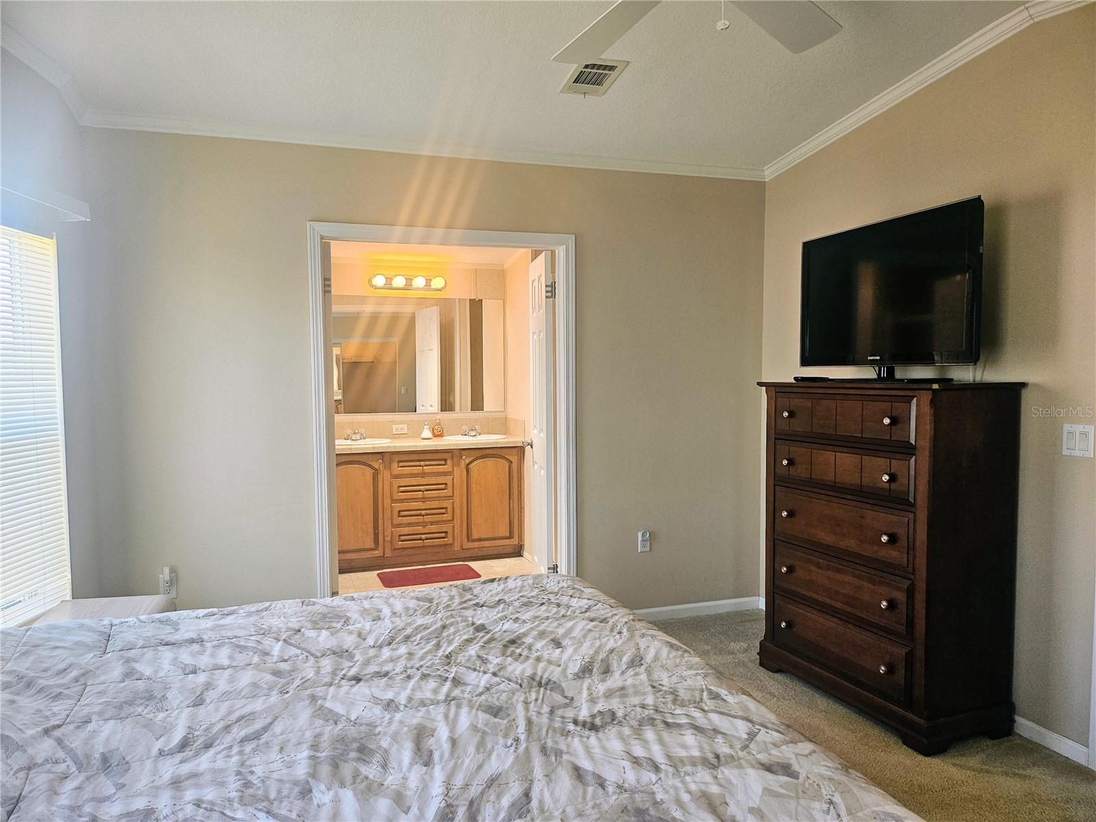 OAKWOOD MANOR - Residential