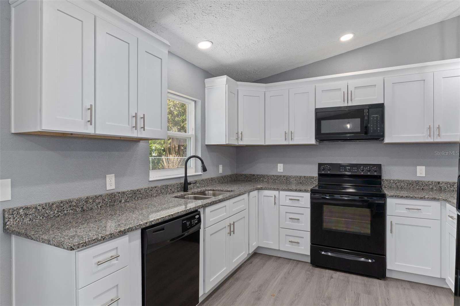 THE MEADOWS UNREC SUB - Residential