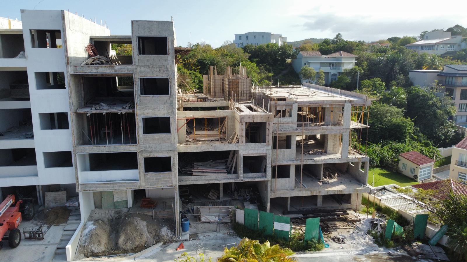 SHELL CASTLE CLUB - Residential