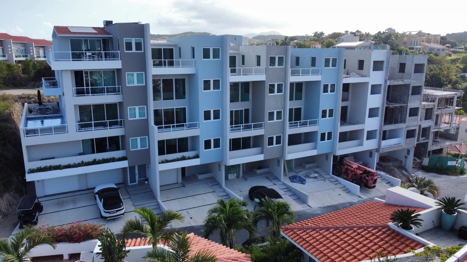 SHELL CASTLE CLUB - Residential