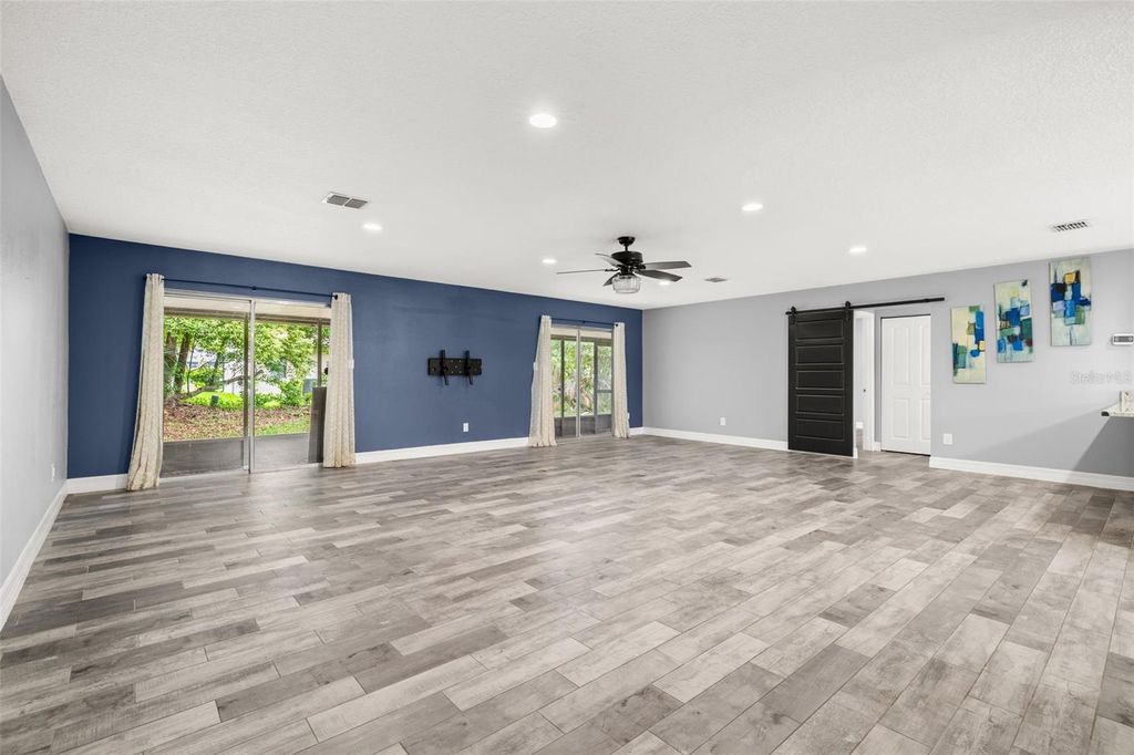 Photo of 10702 William Tell Drive, Orlando, FL 32821 (MLS # O6398655)