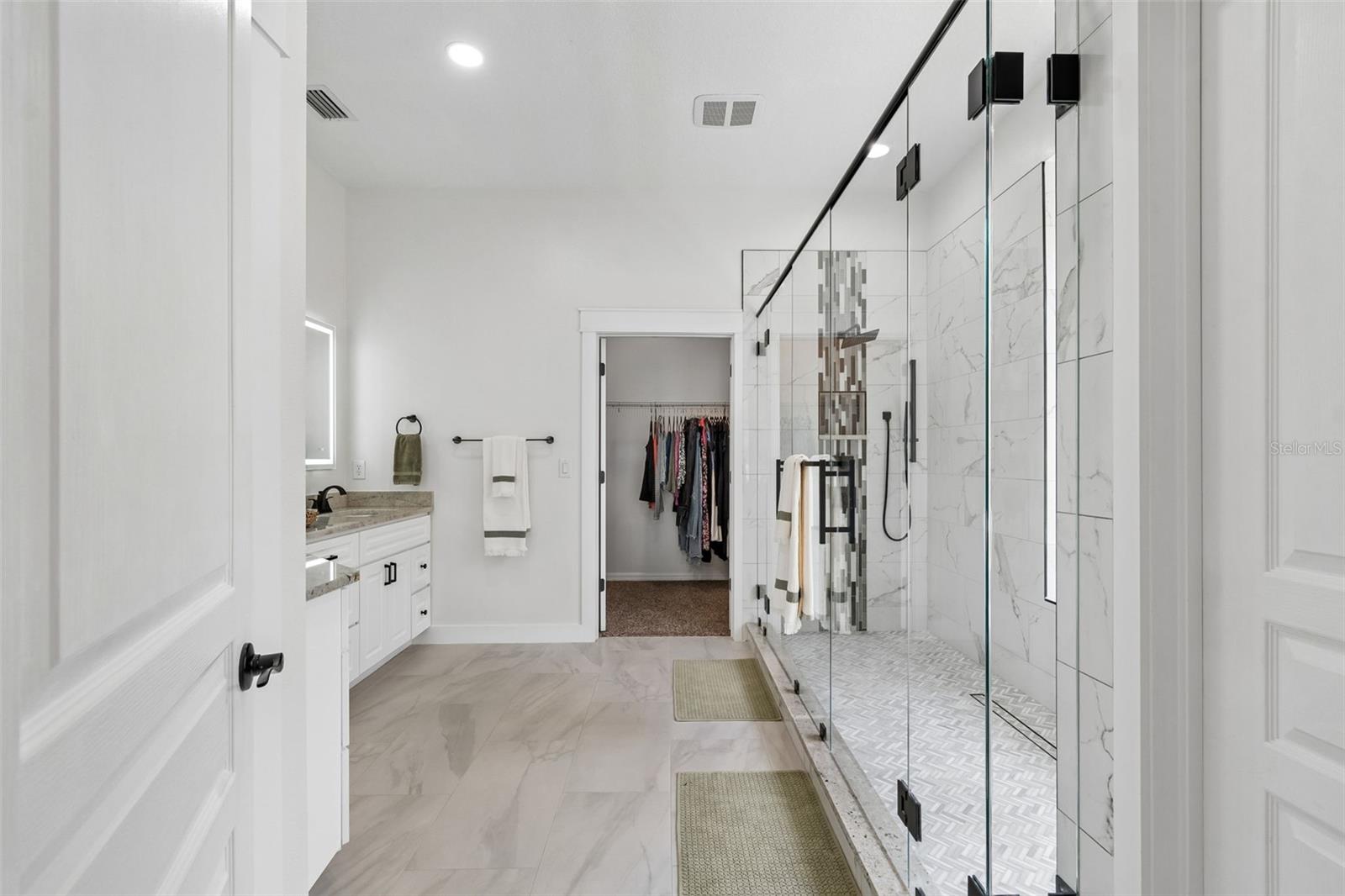 WILDERNESS LAKE PRESERVE - Residential