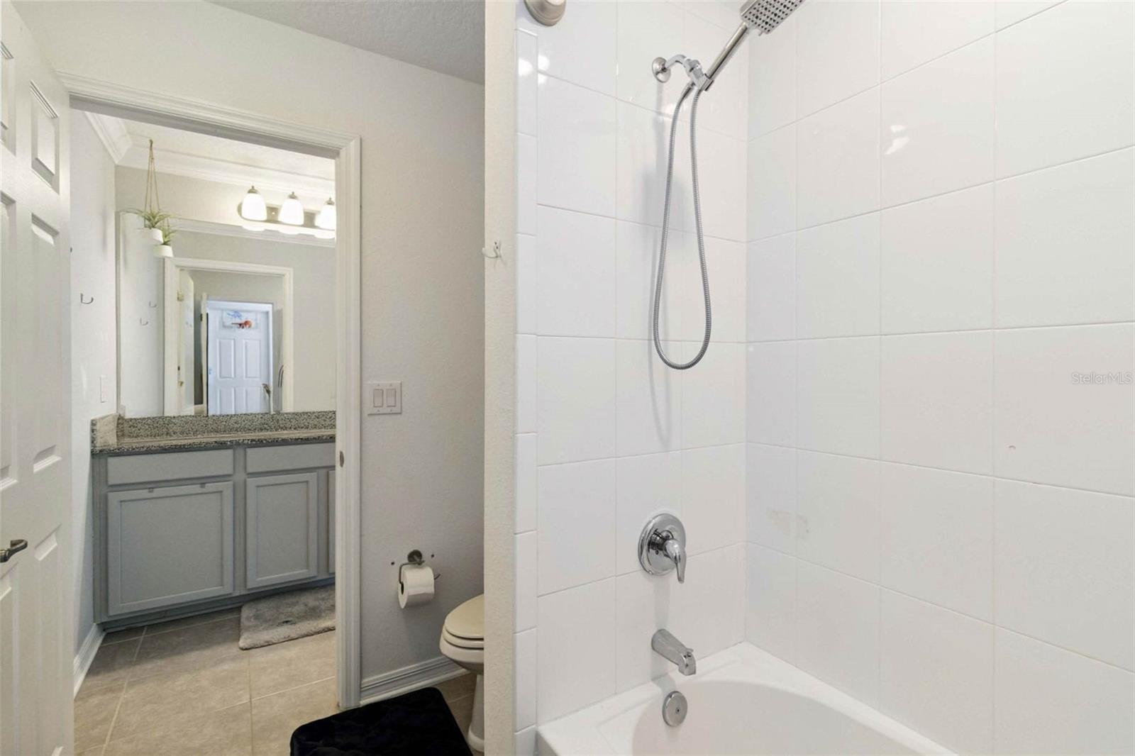 RAVEN CREST - Residential