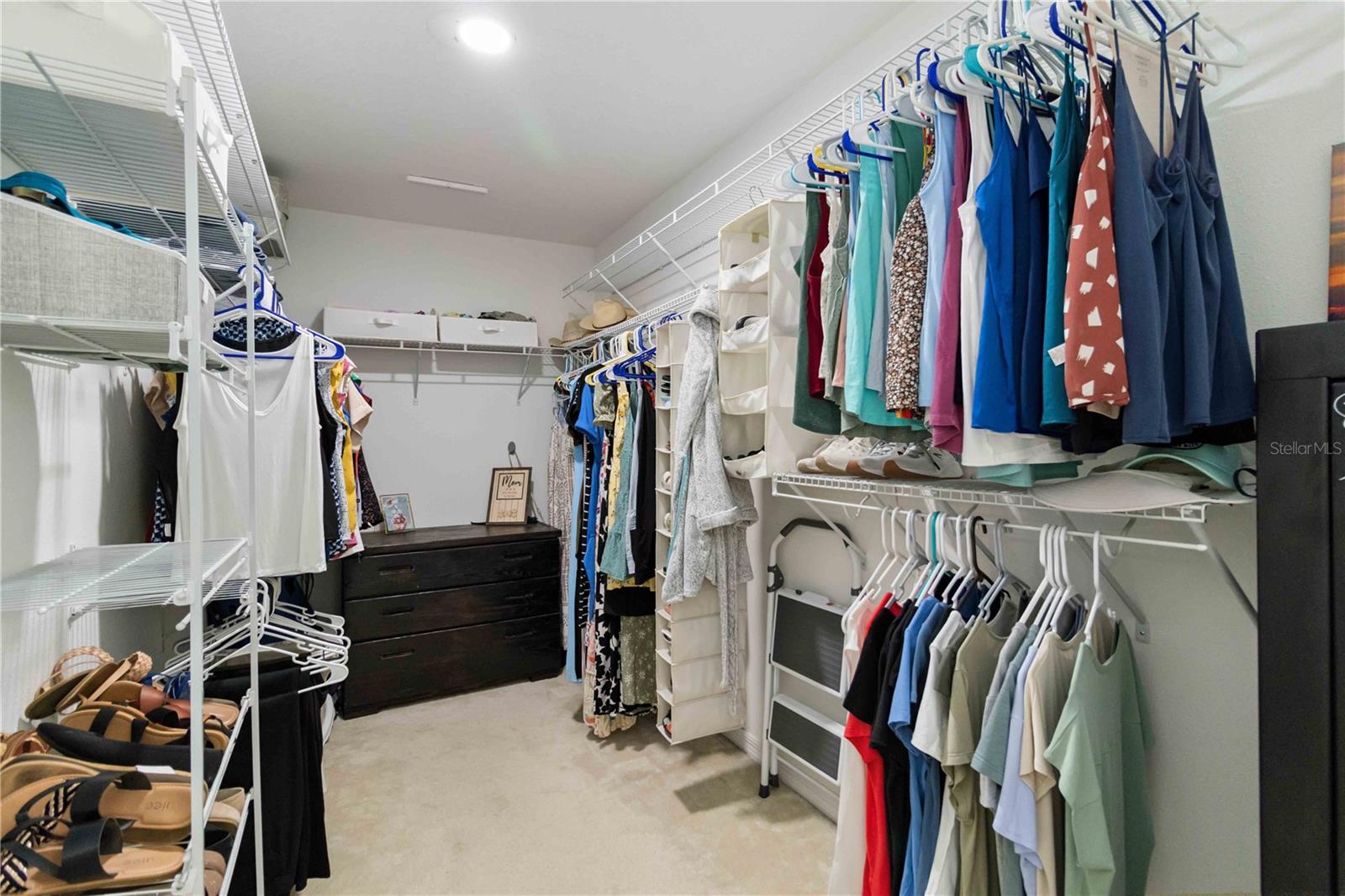 RAVEN CREST - Residential