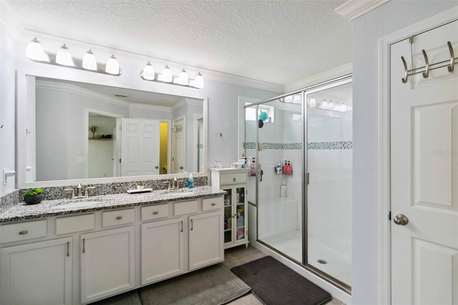 RAVEN CREST - Residential