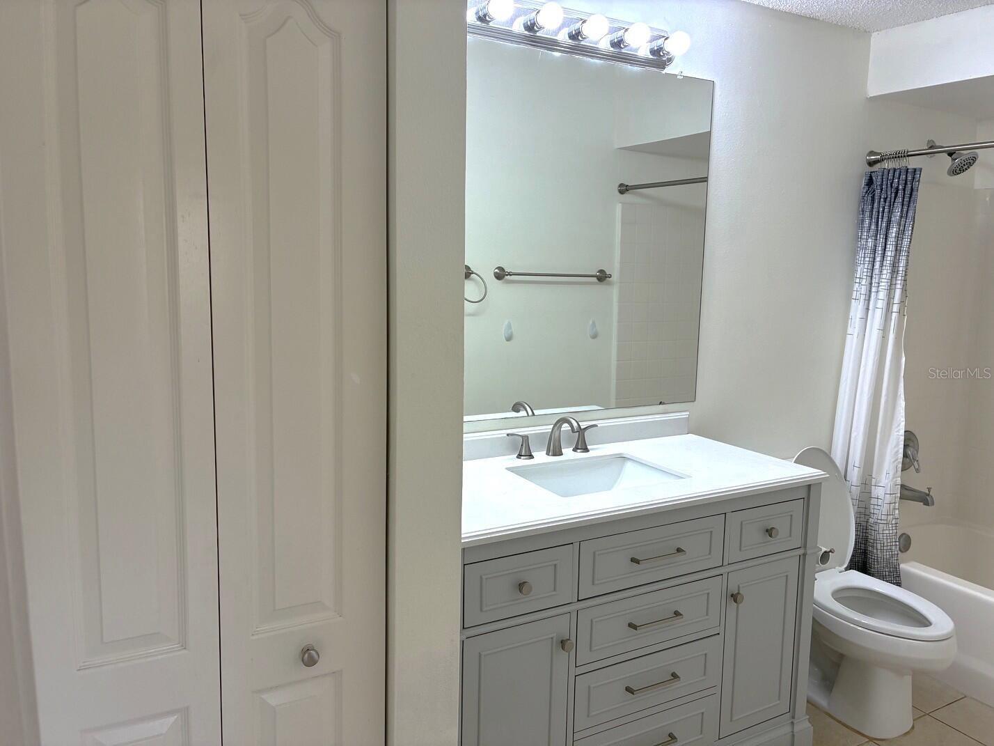 VILLANOVA/HUNTERS CRK - Residential