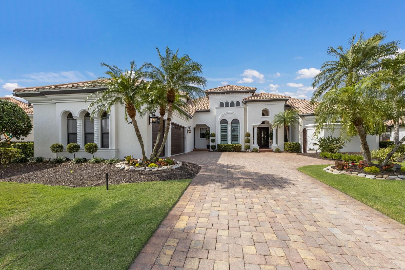 7210 DESERT RIDGE GLEN