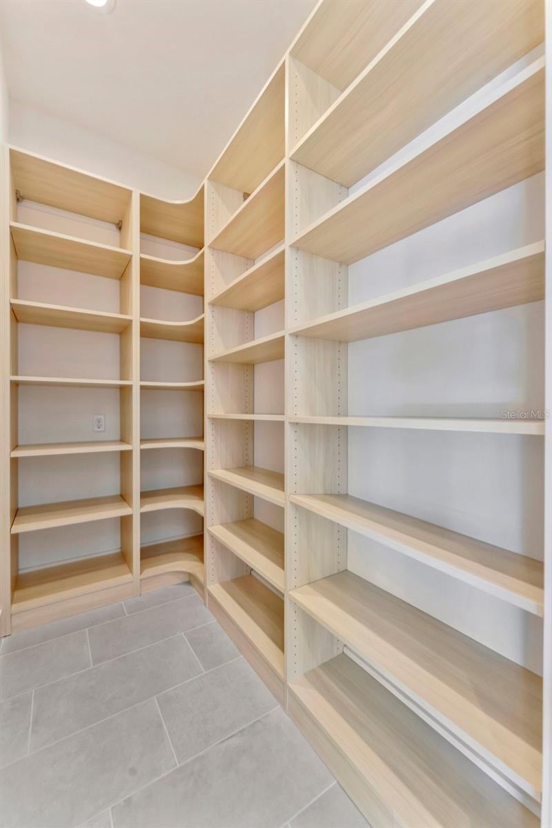 AQUA LAGOON - Residential